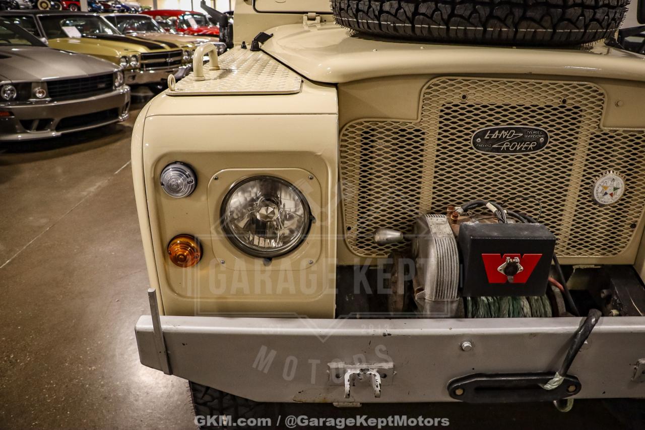 1974 Land Rover 109 Series III Wagon