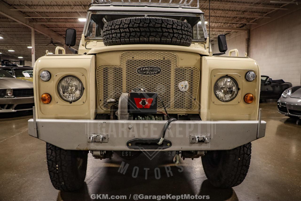 1974 Land Rover 109 Series III Wagon