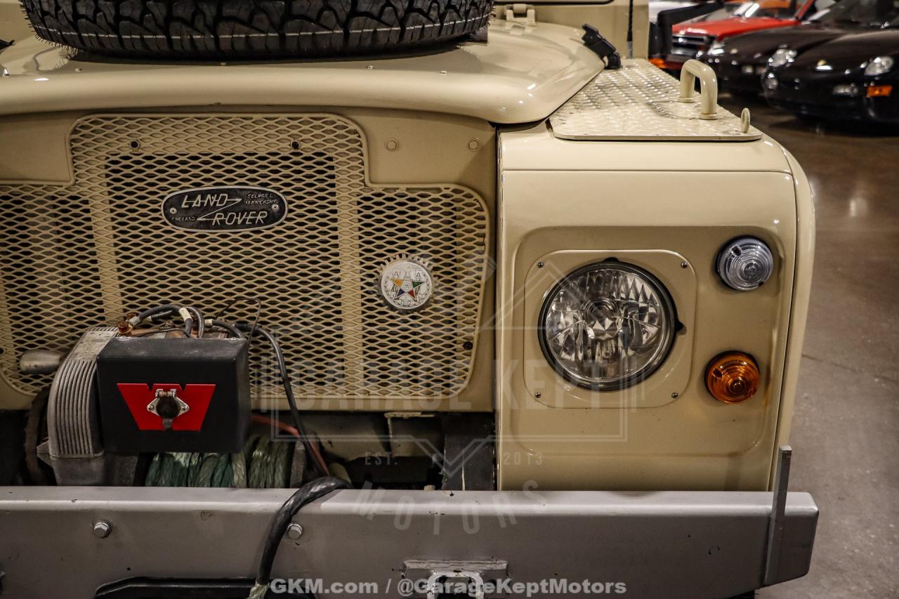 1974 Land Rover 109 Series III Wagon