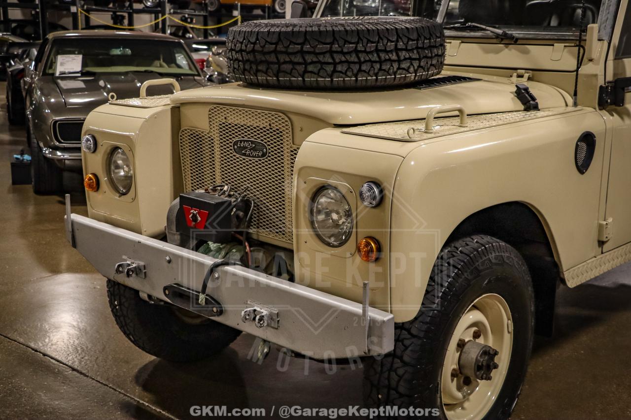 1974 Land Rover 109 Series III Wagon