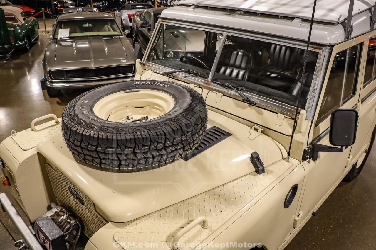 1974 Land Rover 109 Series III Wagon