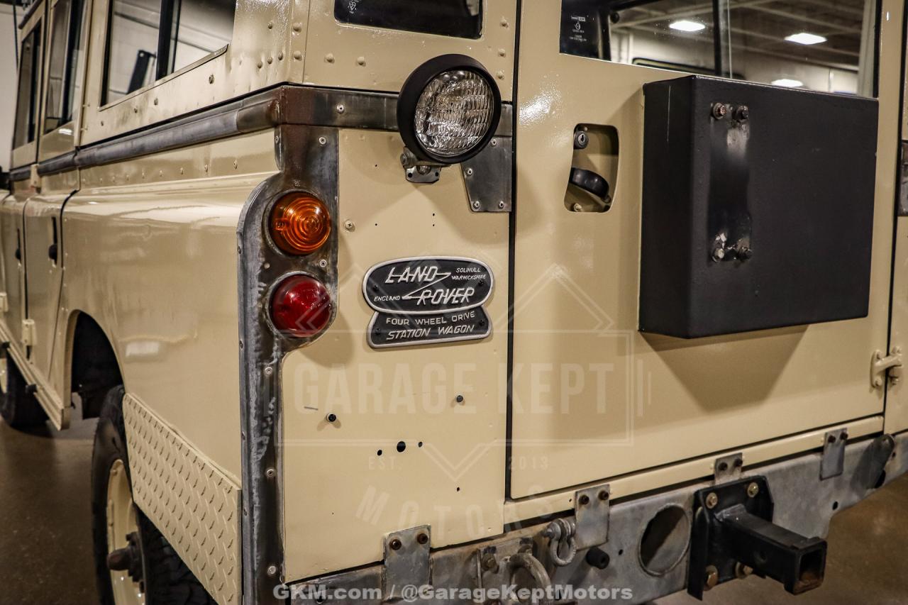 1974 Land Rover 109 Series III Wagon