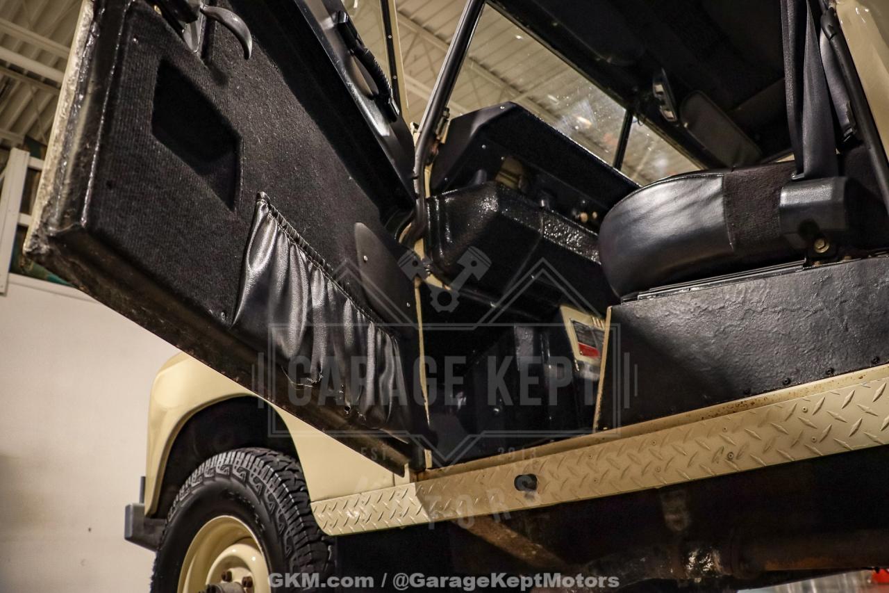 1974 Land Rover 109 Series III Wagon