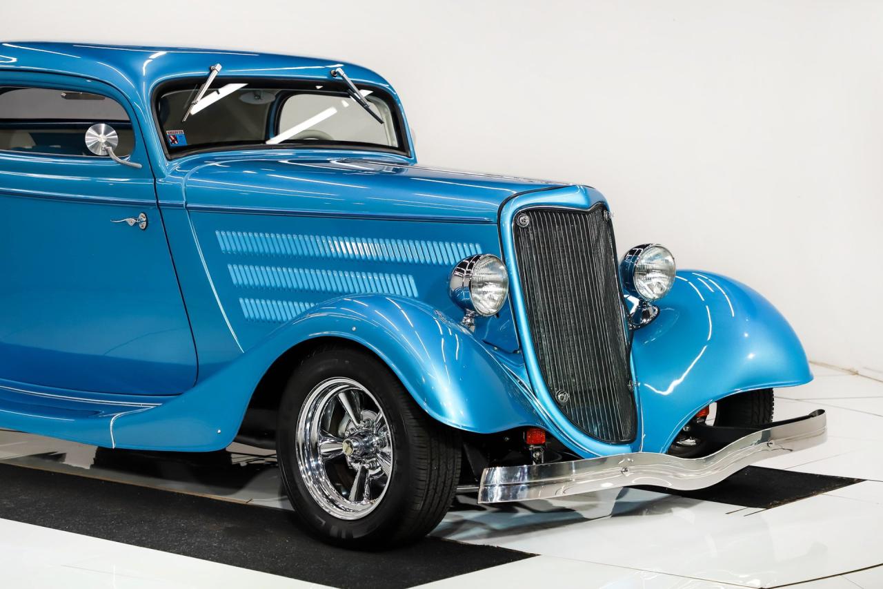 1934 Ford Custom