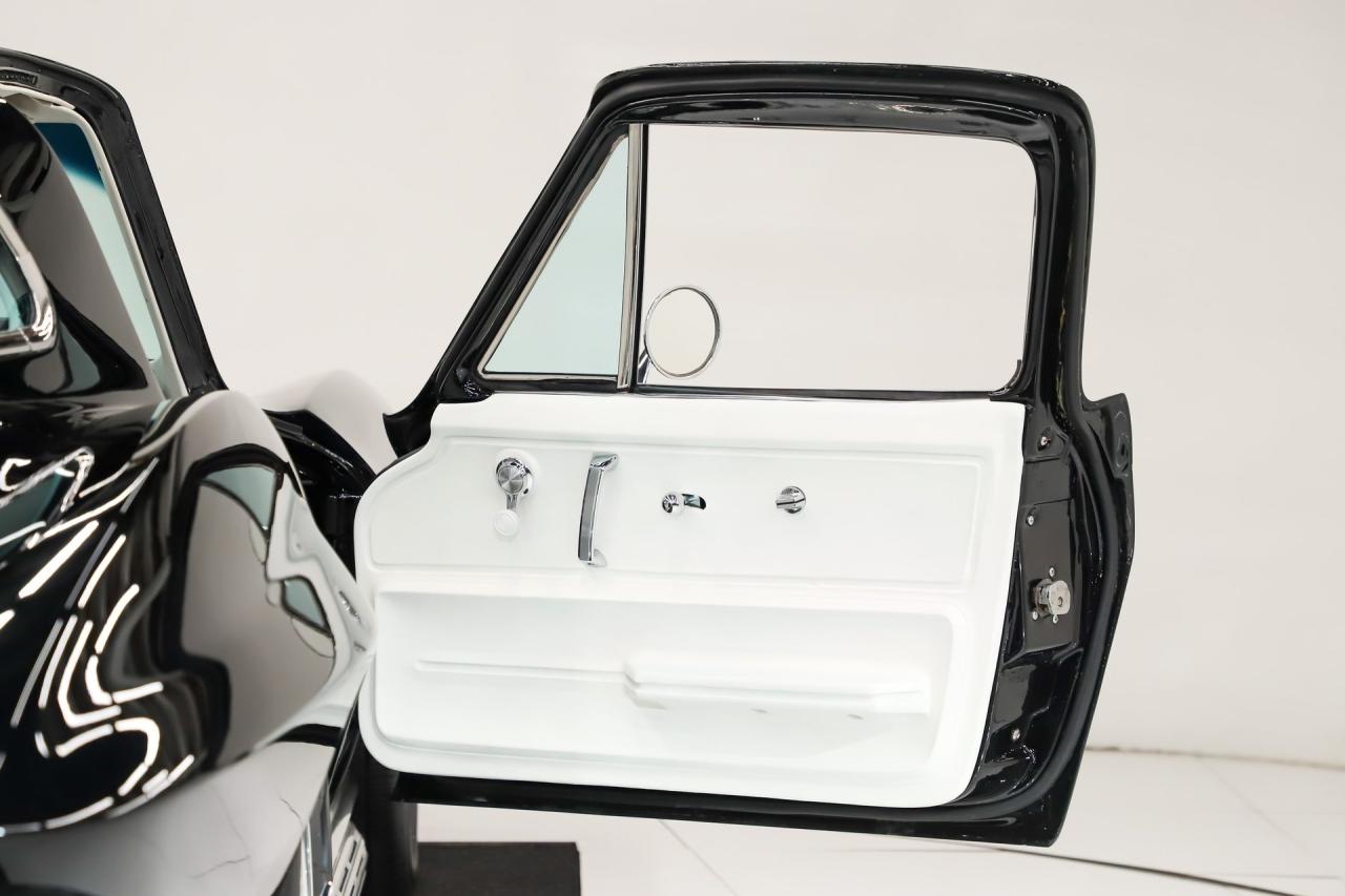 1967 Chevrolet Corvette Restomod