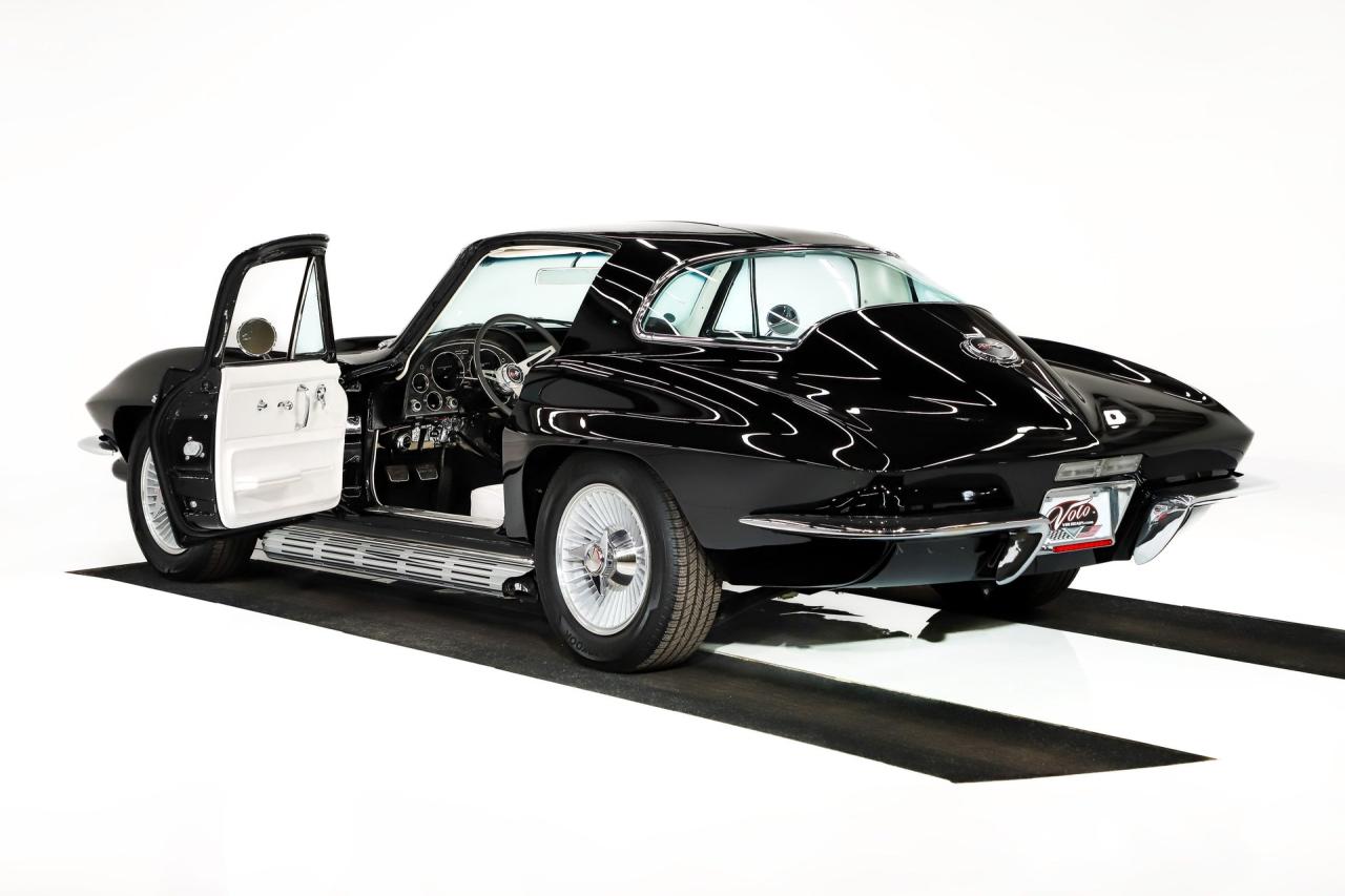 1967 Chevrolet Corvette Restomod