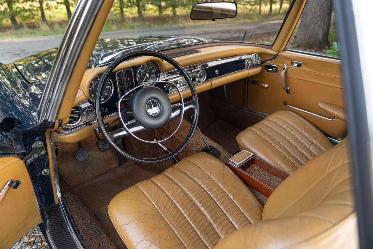 1969 Mercedes - Benz 280 SL