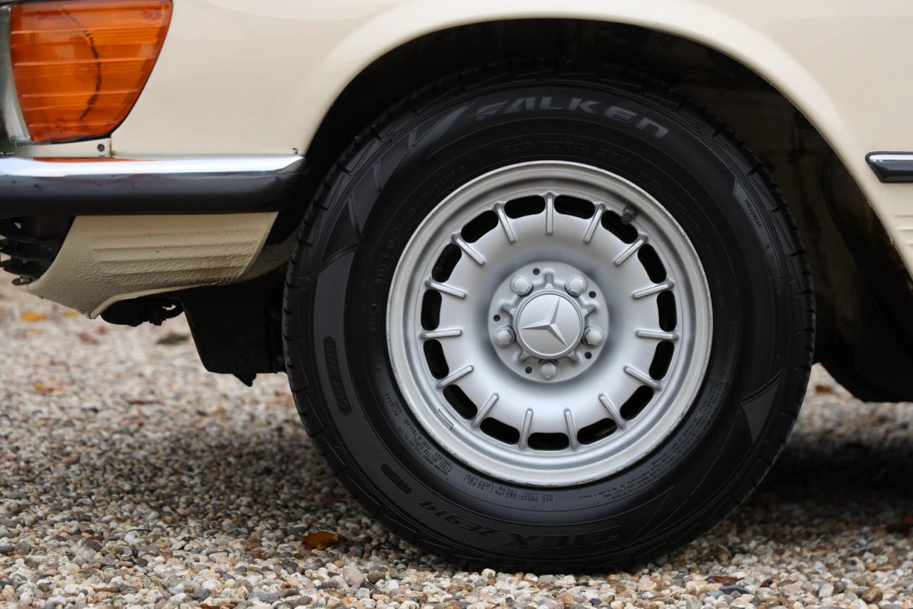 1976 Mercedes - Benz Mercedes Benz 280 SL &ldquo;First lacquer&rdquo;