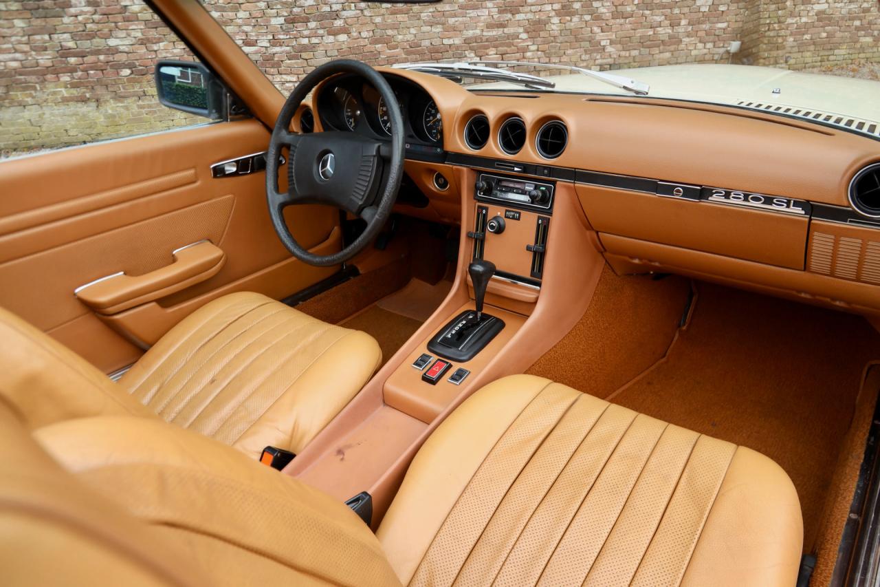 1976 Mercedes - Benz Mercedes Benz 280 SL &ldquo;First lacquer&rdquo;