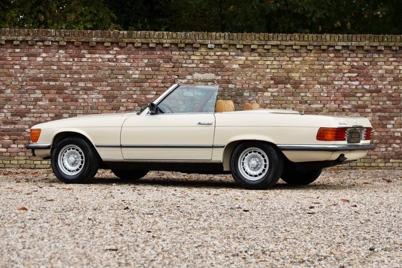 1976 Mercedes - Benz Mercedes Benz 280 SL &ldquo;First lacquer&rdquo;