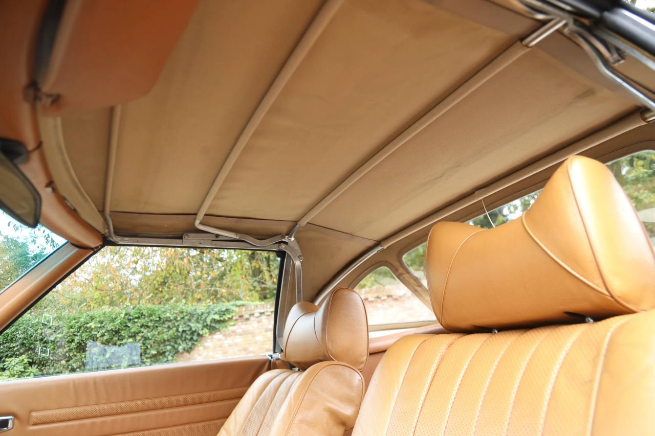 1976 Mercedes - Benz Mercedes Benz 280 SL &ldquo;First lacquer&rdquo;