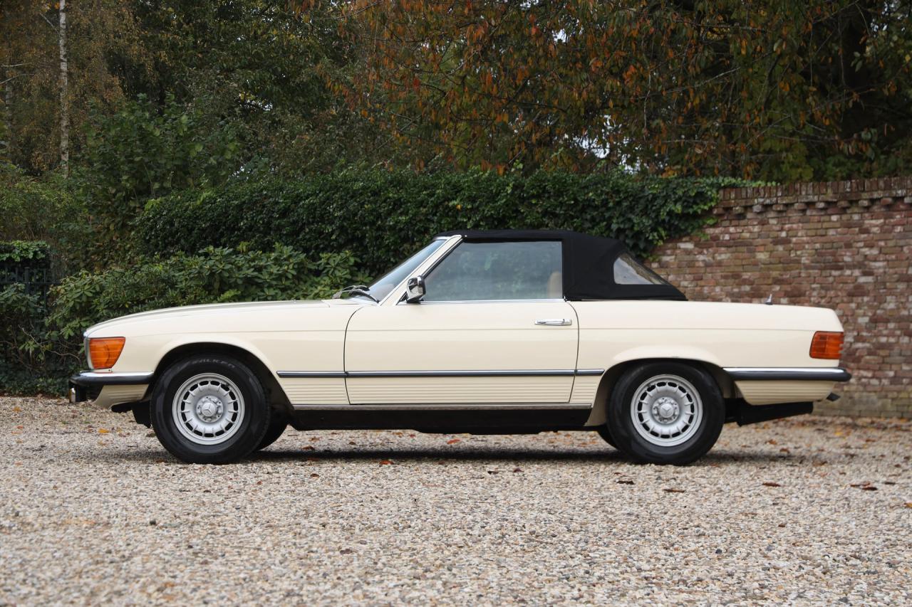 1976 Mercedes - Benz Mercedes Benz 280 SL &ldquo;First lacquer&rdquo;