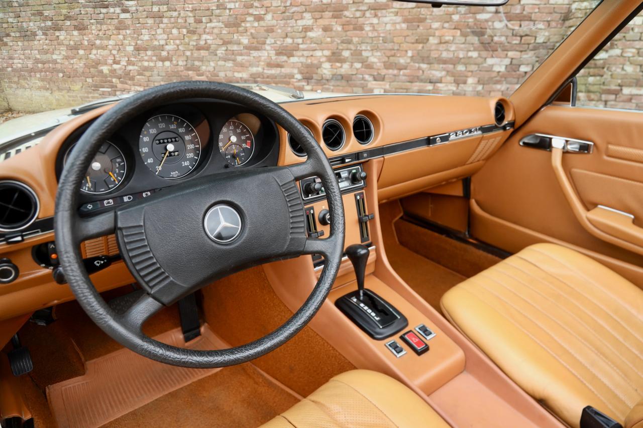 1976 Mercedes - Benz Mercedes Benz 280 SL &ldquo;First lacquer&rdquo;