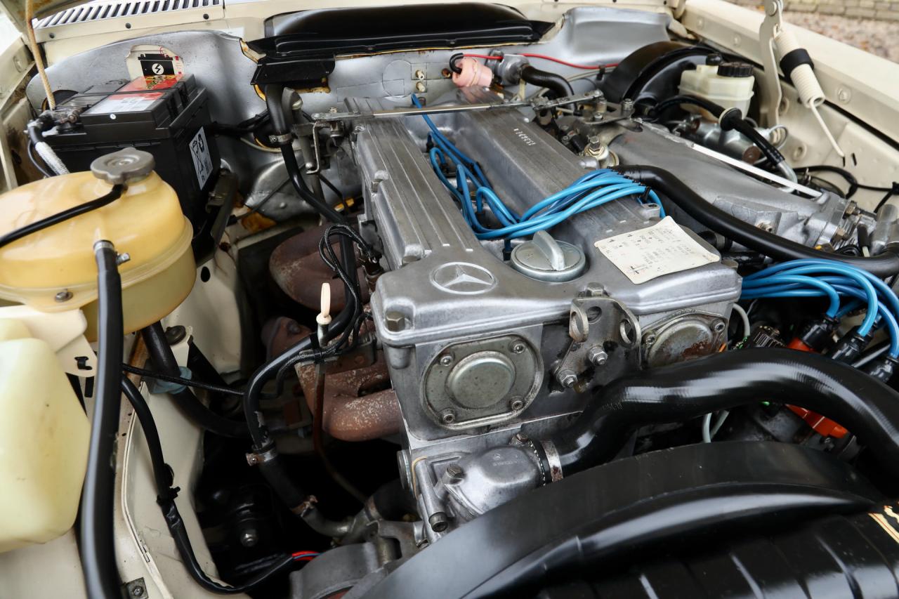 1976 Mercedes - Benz Mercedes Benz 280 SL &ldquo;First lacquer&rdquo;