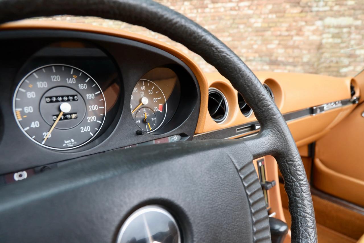 1976 Mercedes - Benz Mercedes Benz 280 SL &ldquo;First lacquer&rdquo;