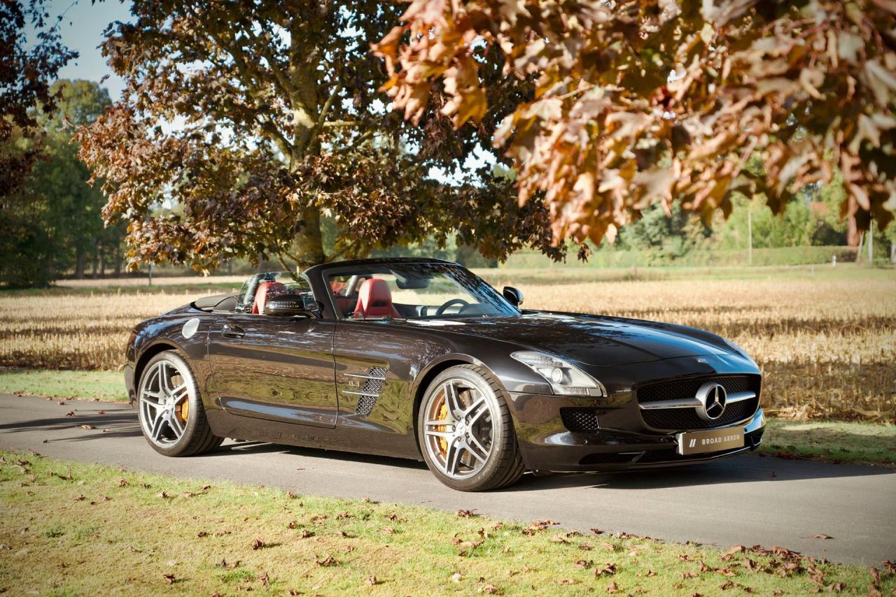 2012 Mercedes - Benz SLS AMG Roadster