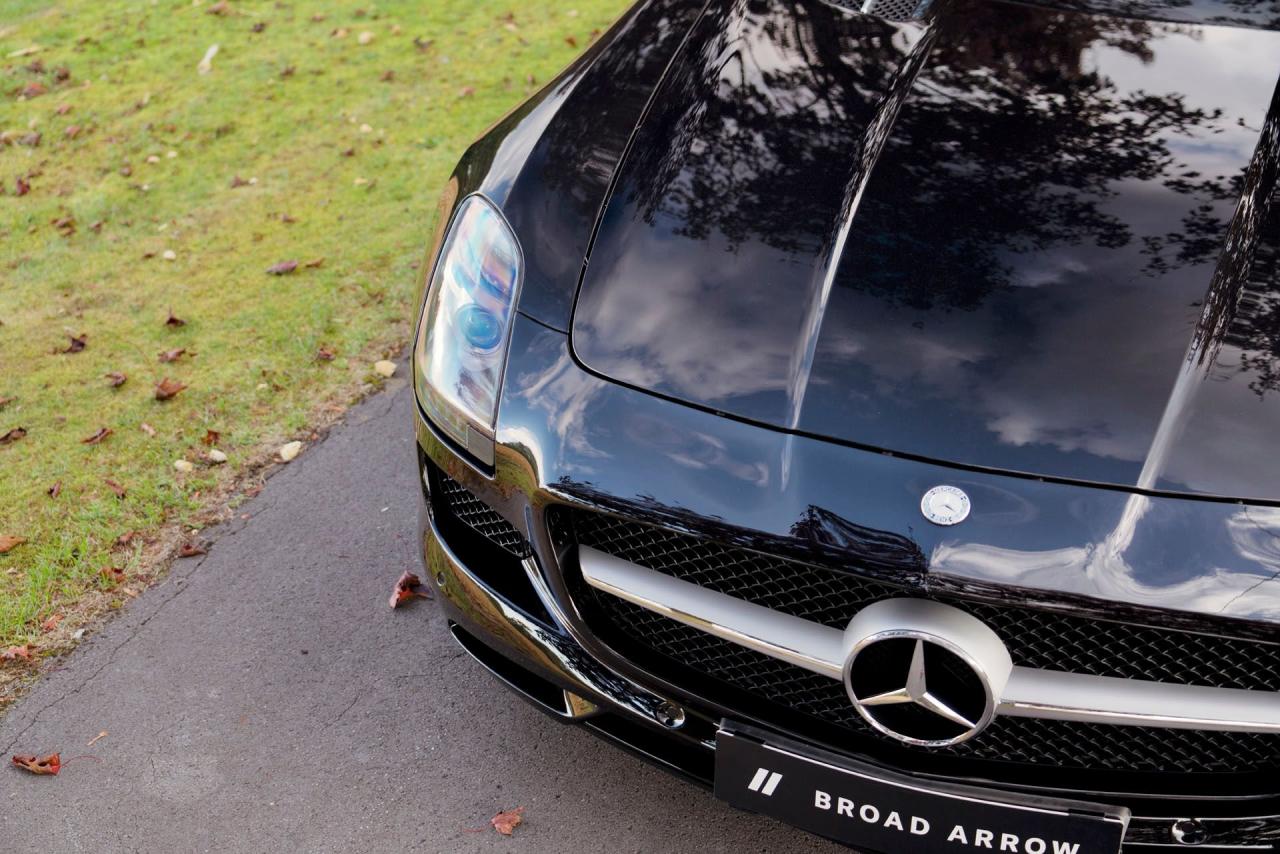 2012 Mercedes - Benz SLS AMG Roadster