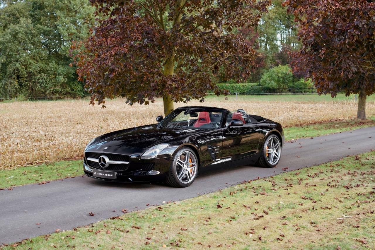 2012 Mercedes - Benz SLS AMG Roadster