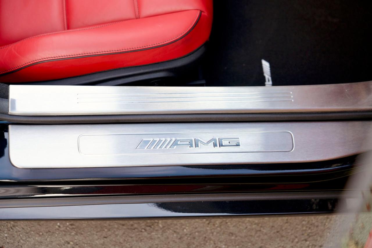 2012 Mercedes - Benz SLS AMG Roadster