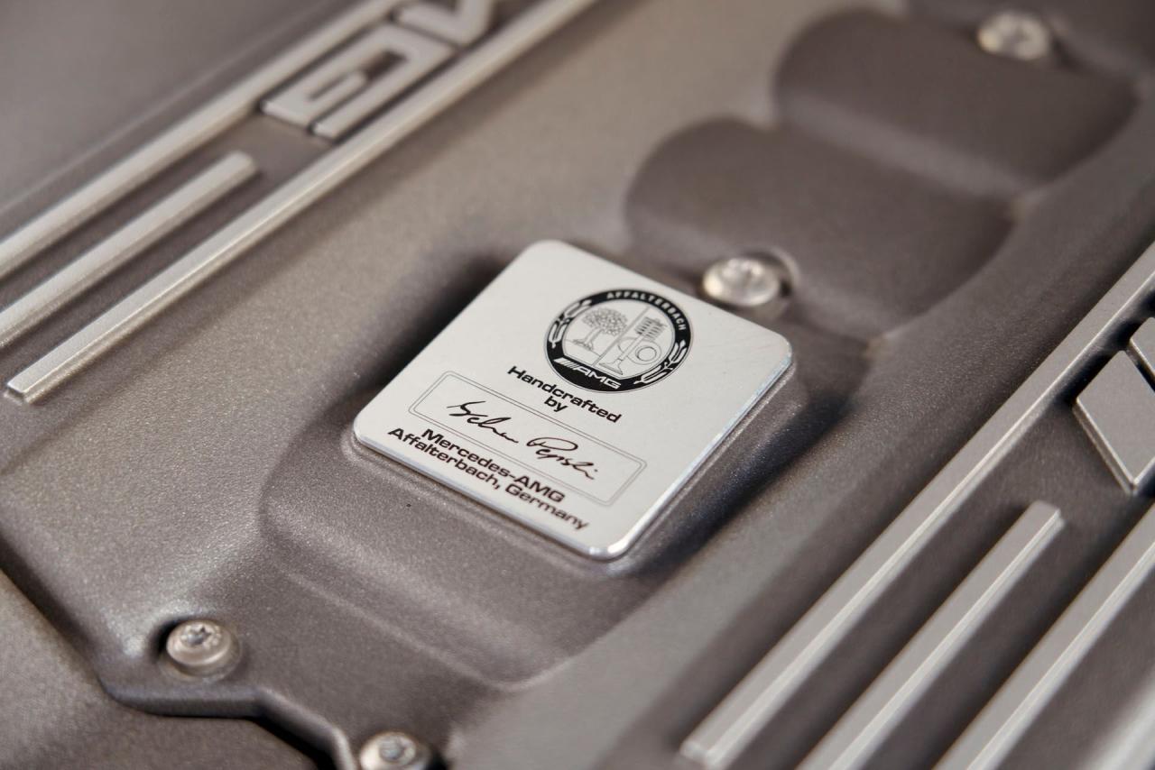 2012 Mercedes - Benz SLS AMG Roadster