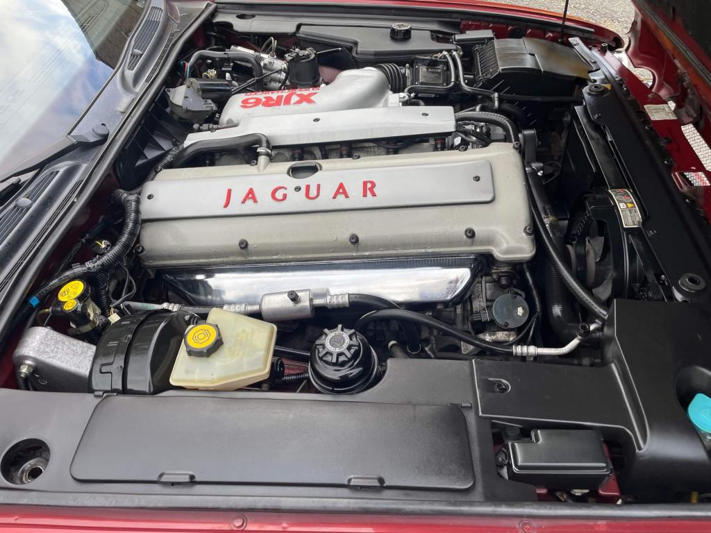 1995 Jaguar XJR