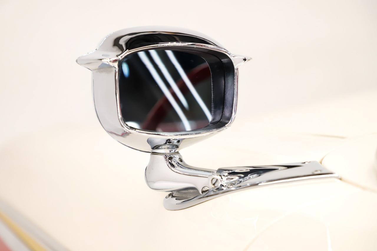 1957 Ford Fairlane 500 Skyliner