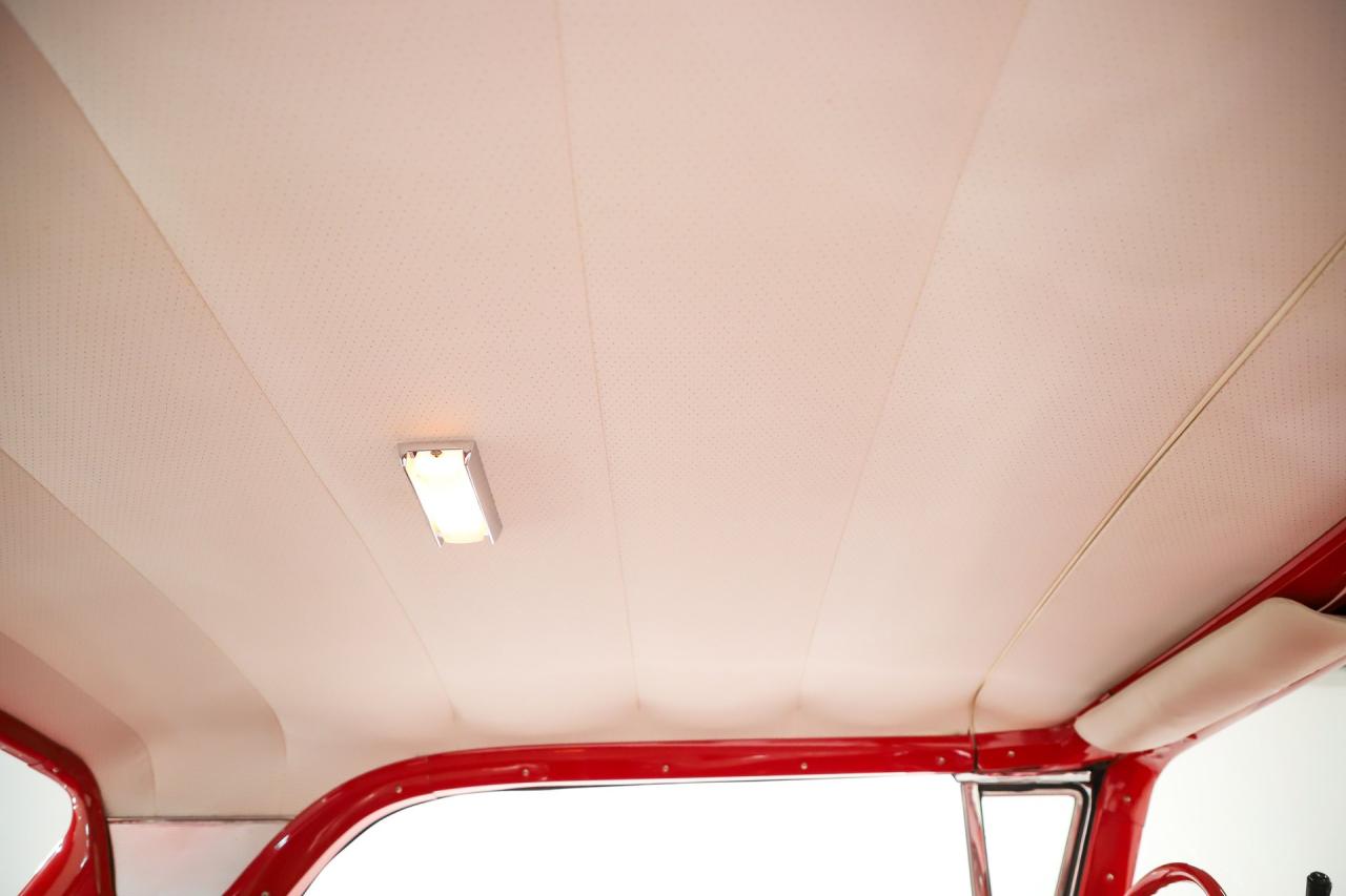 1957 Ford Fairlane 500 Skyliner