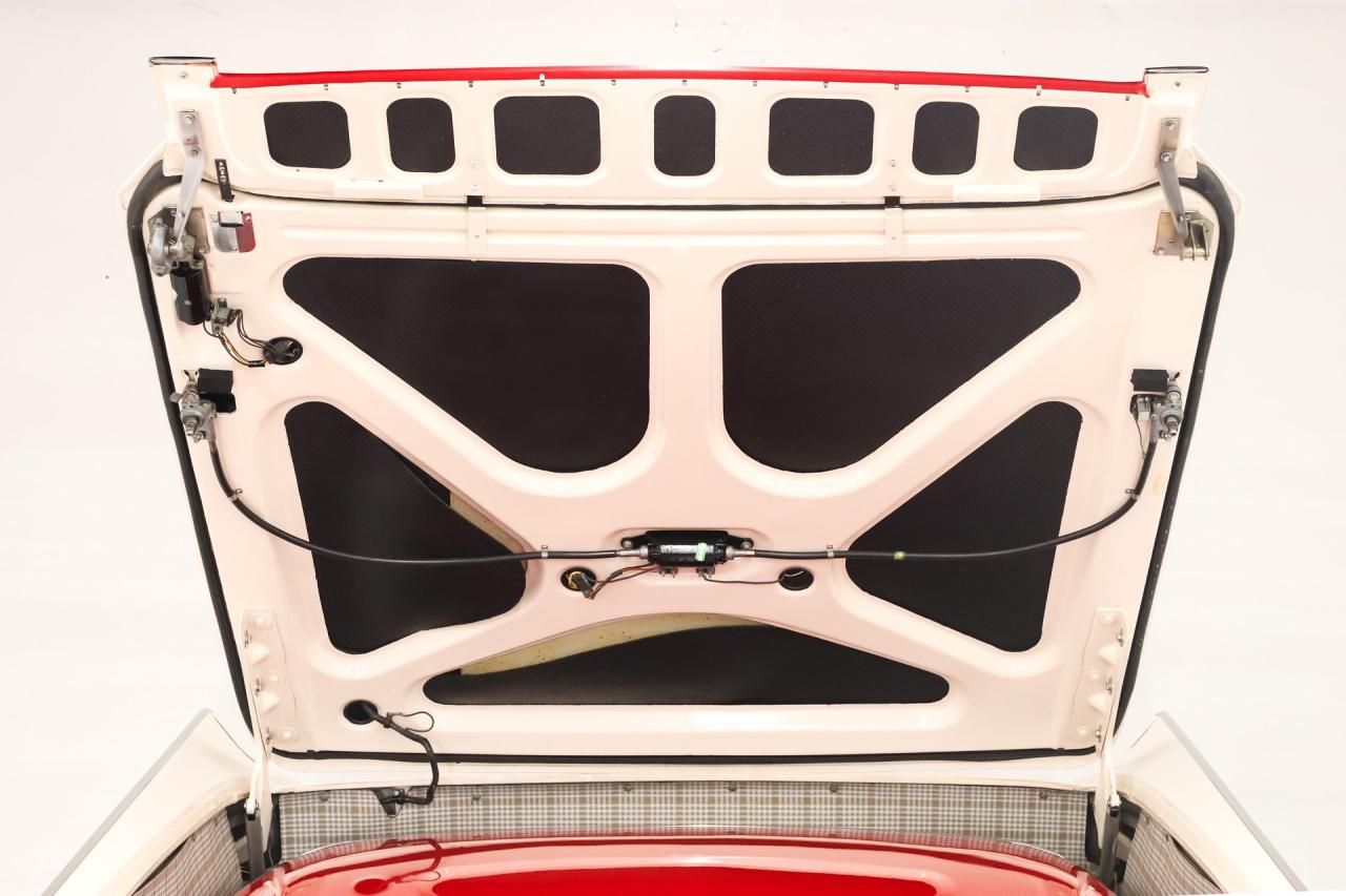 1957 Ford Fairlane 500 Skyliner