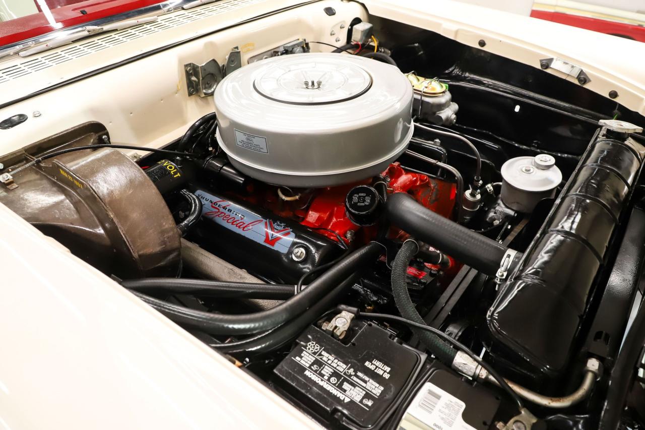 1957 Ford Fairlane 500 Skyliner