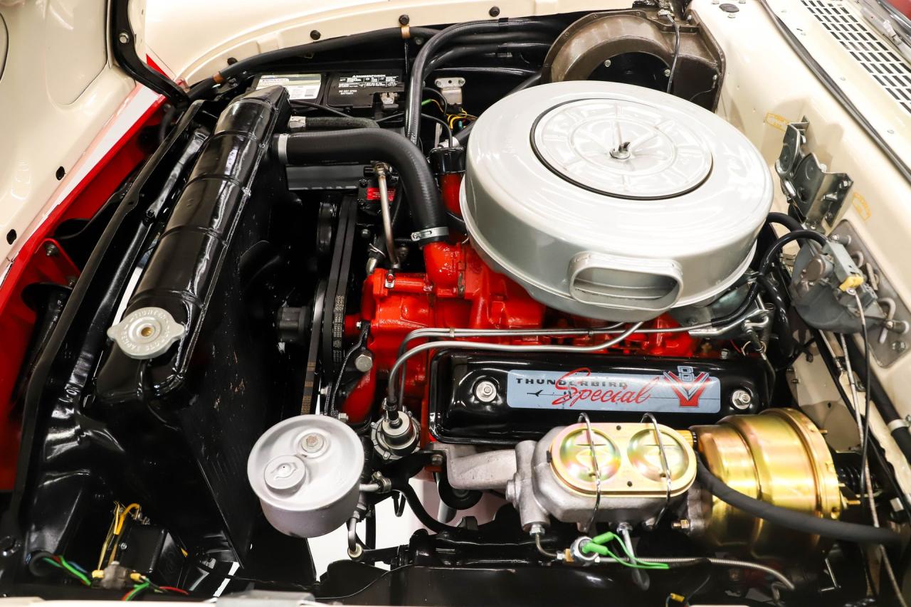 1957 Ford Fairlane 500 Skyliner