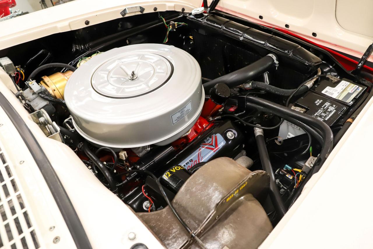 1957 Ford Fairlane 500 Skyliner