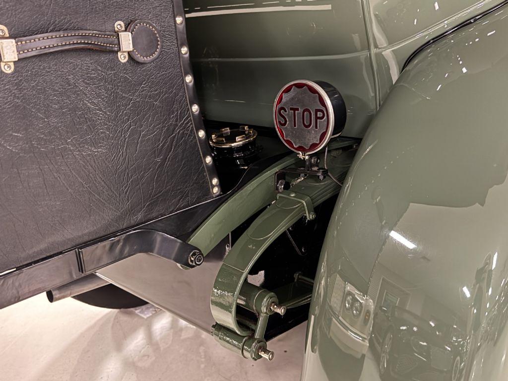 1919 Pierce-Arrow Model 31