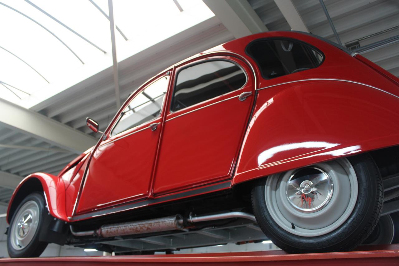 1985 Citro&euml;n Citro&euml;n 2CV6 AZKA &ldquo;Rouge Vallelunga&rdquo;