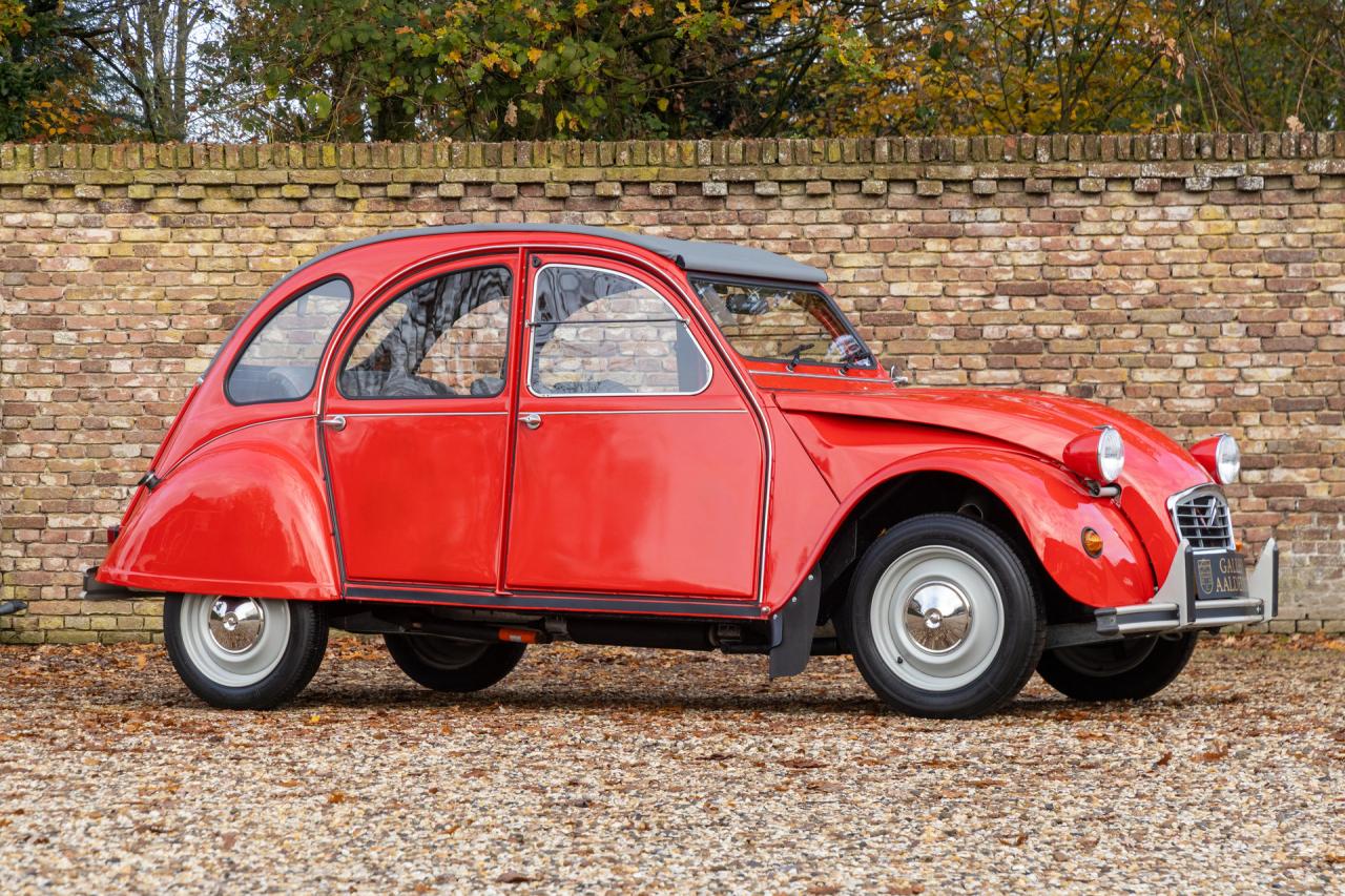 1985 Citro&euml;n Citro&euml;n 2CV6 AZKA &ldquo;Rouge Vallelunga&rdquo;