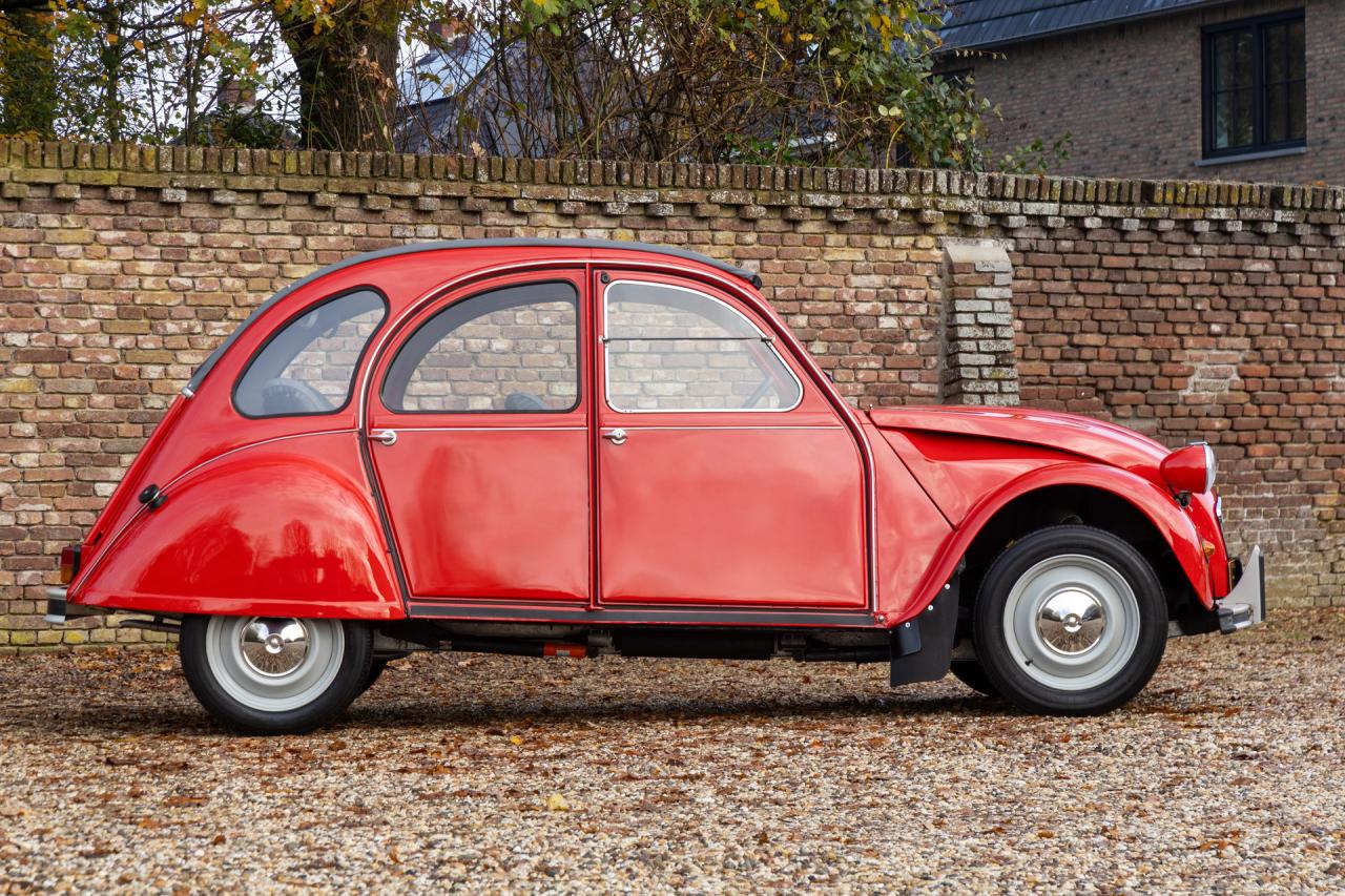 1985 Citro&euml;n Citro&euml;n 2CV6 AZKA &ldquo;Rouge Vallelunga&rdquo;