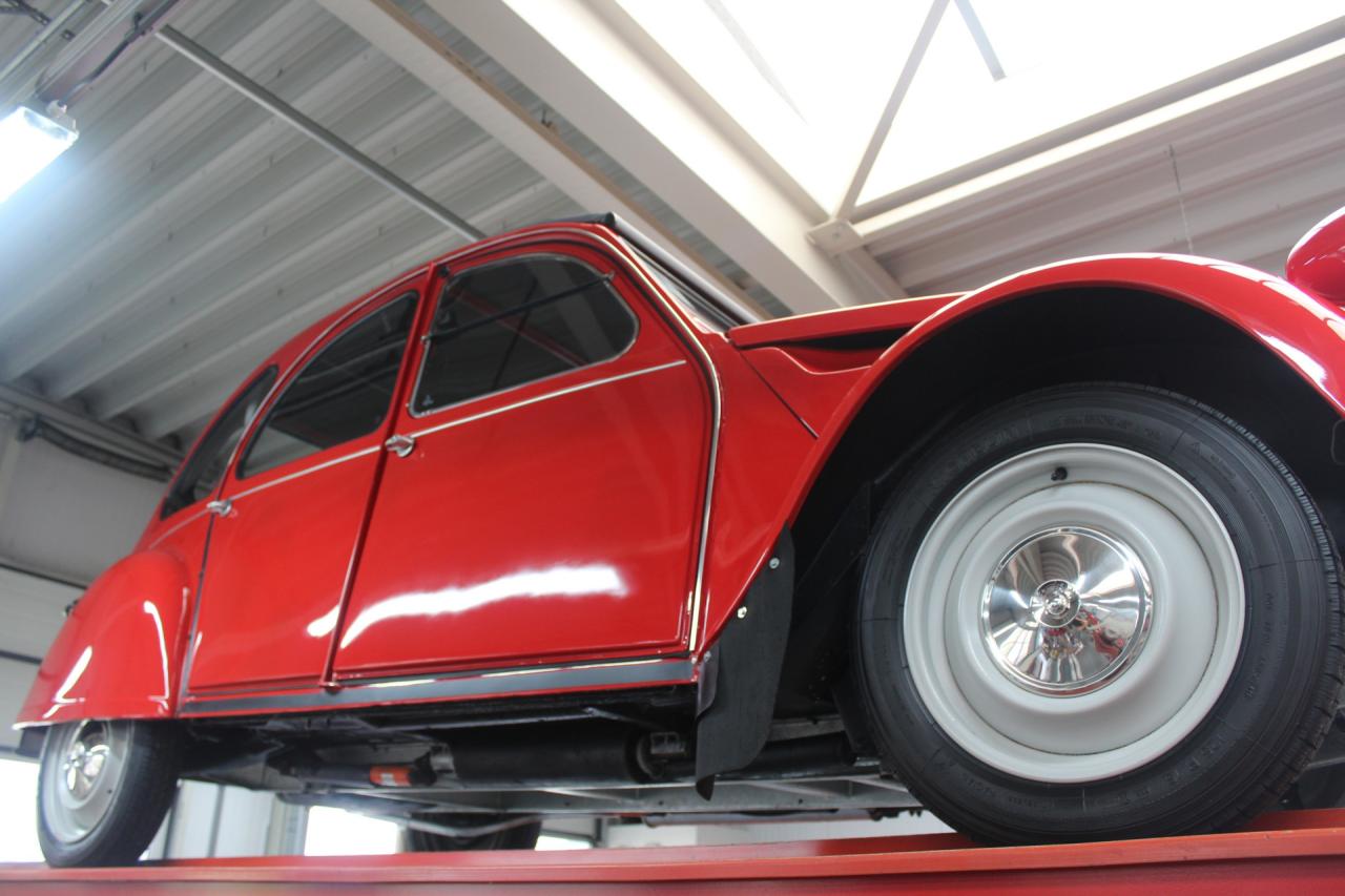 1985 Citro&euml;n Citro&euml;n 2CV6 AZKA &ldquo;Rouge Vallelunga&rdquo;