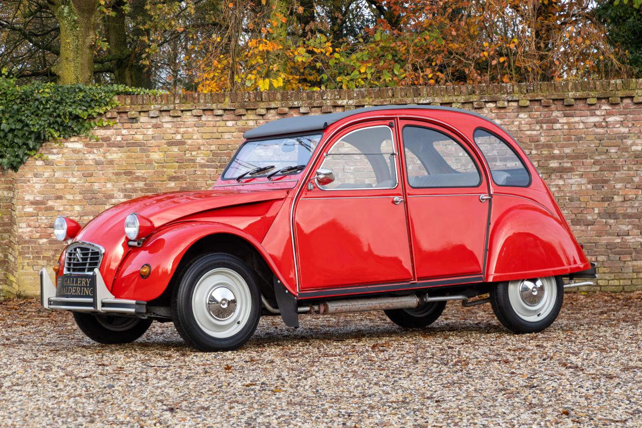 1985 Citro&euml;n Citro&euml;n 2CV6 AZKA &ldquo;Rouge Vallelunga&rdquo;
