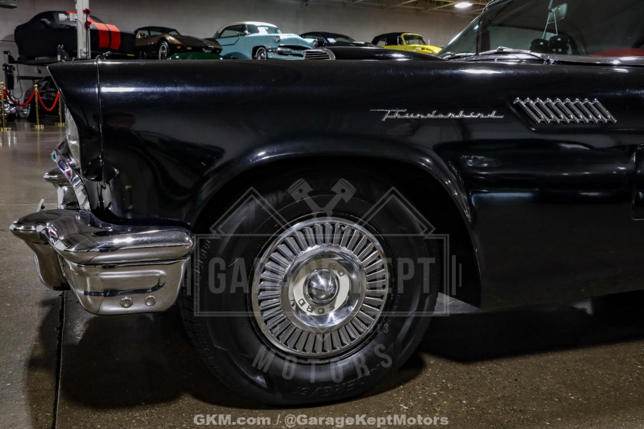 1957 Ford Thunderbird