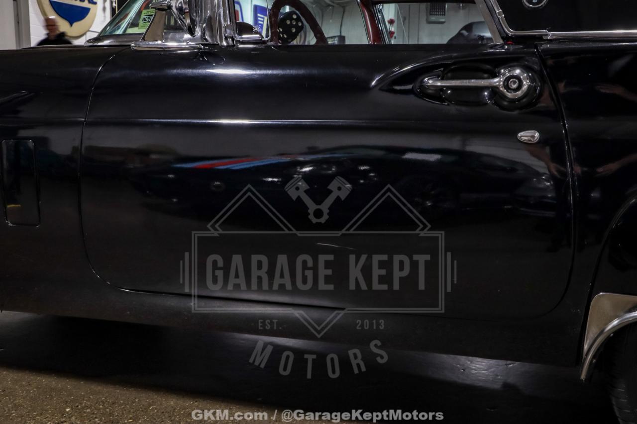 1957 Ford Thunderbird