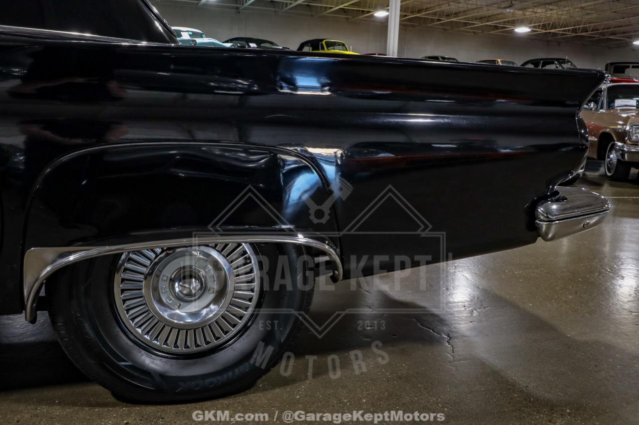 1957 Ford Thunderbird