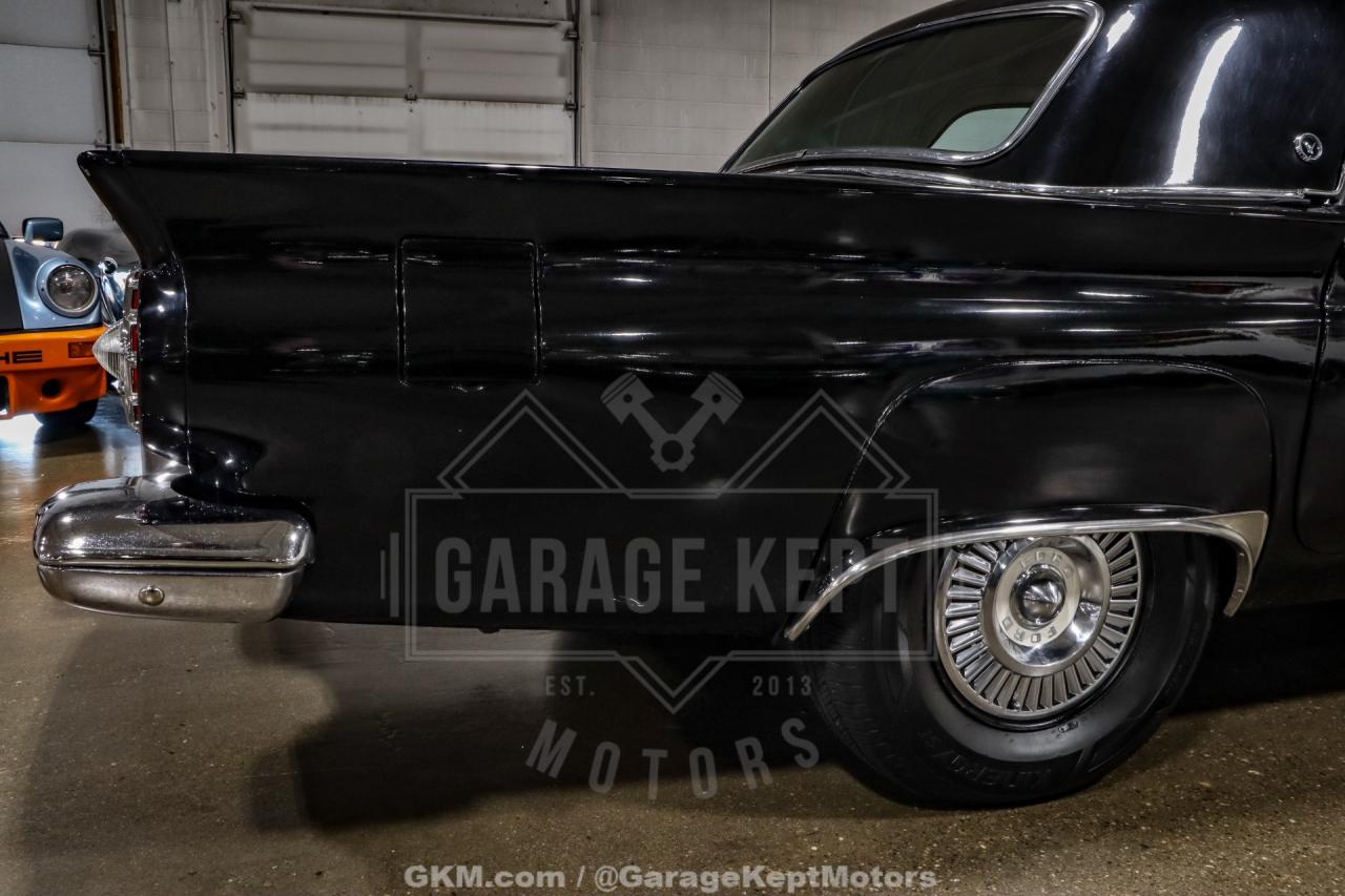 1957 Ford Thunderbird