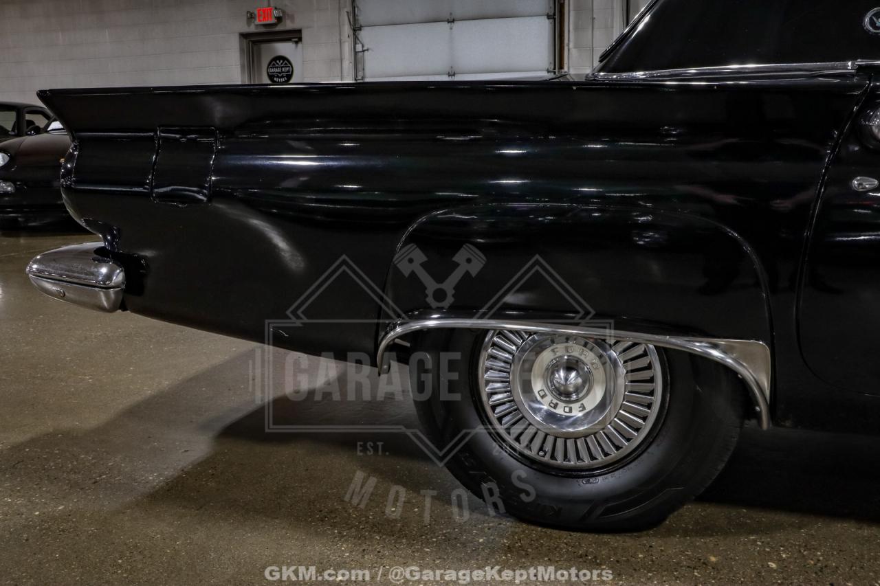 1957 Ford Thunderbird