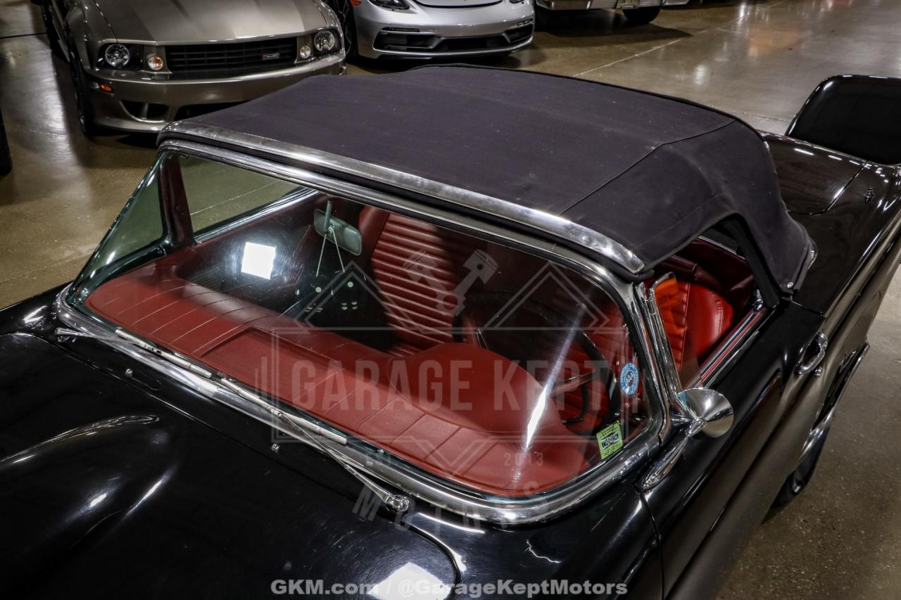 1957 Ford Thunderbird