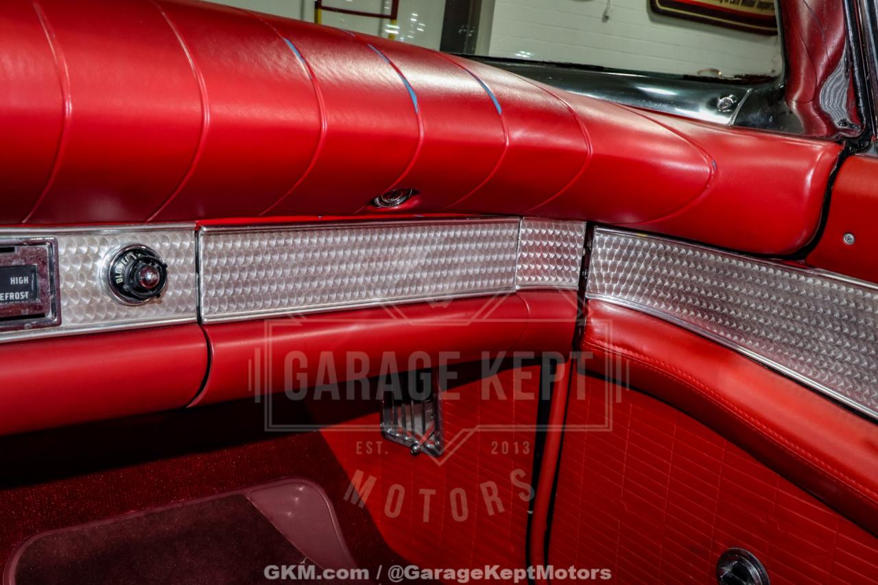 1957 Ford Thunderbird