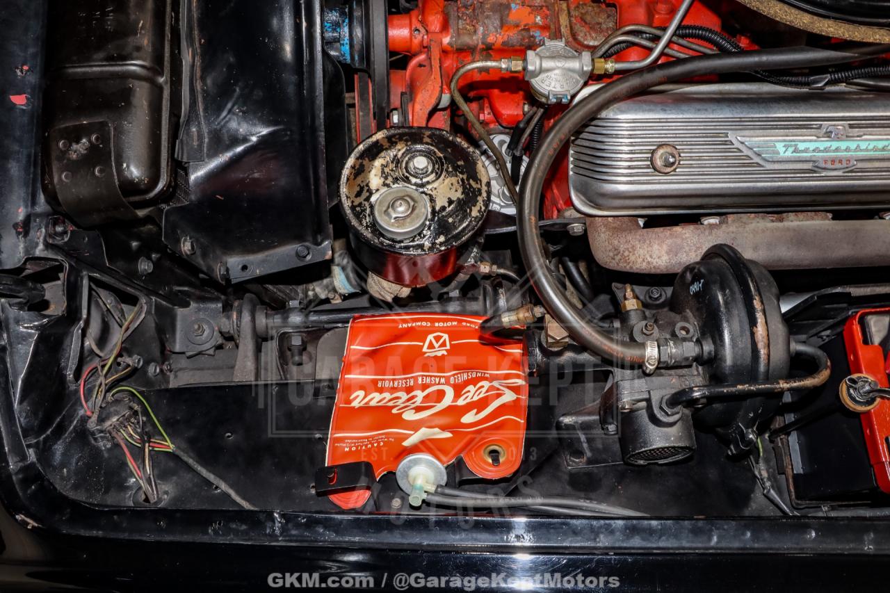 1957 Ford Thunderbird