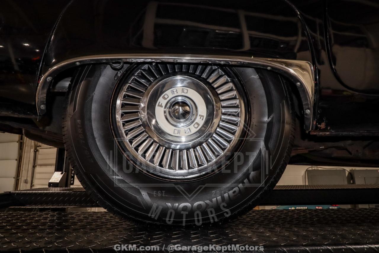 1957 Ford Thunderbird