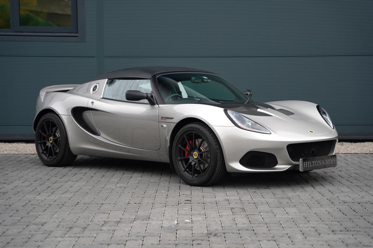2022 Lotus Elise