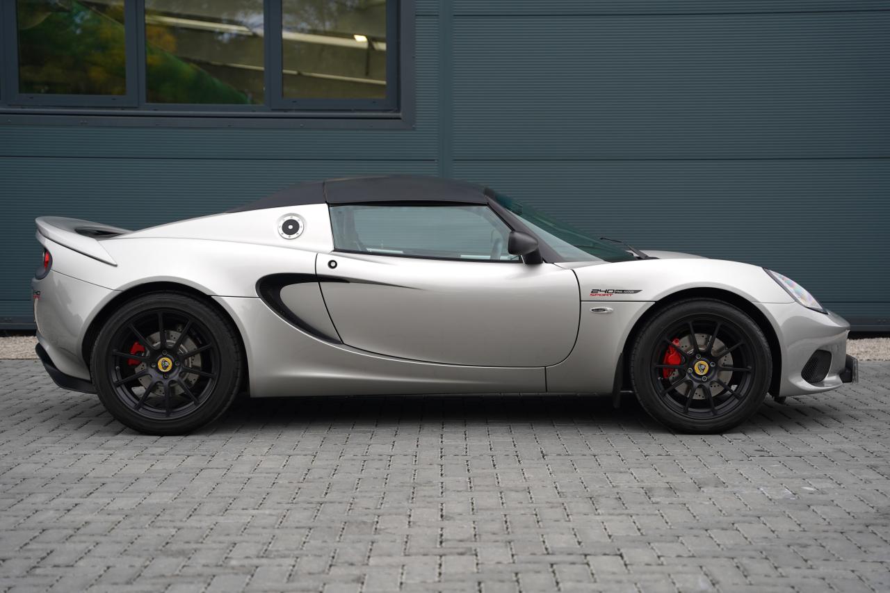2022 Lotus Elise