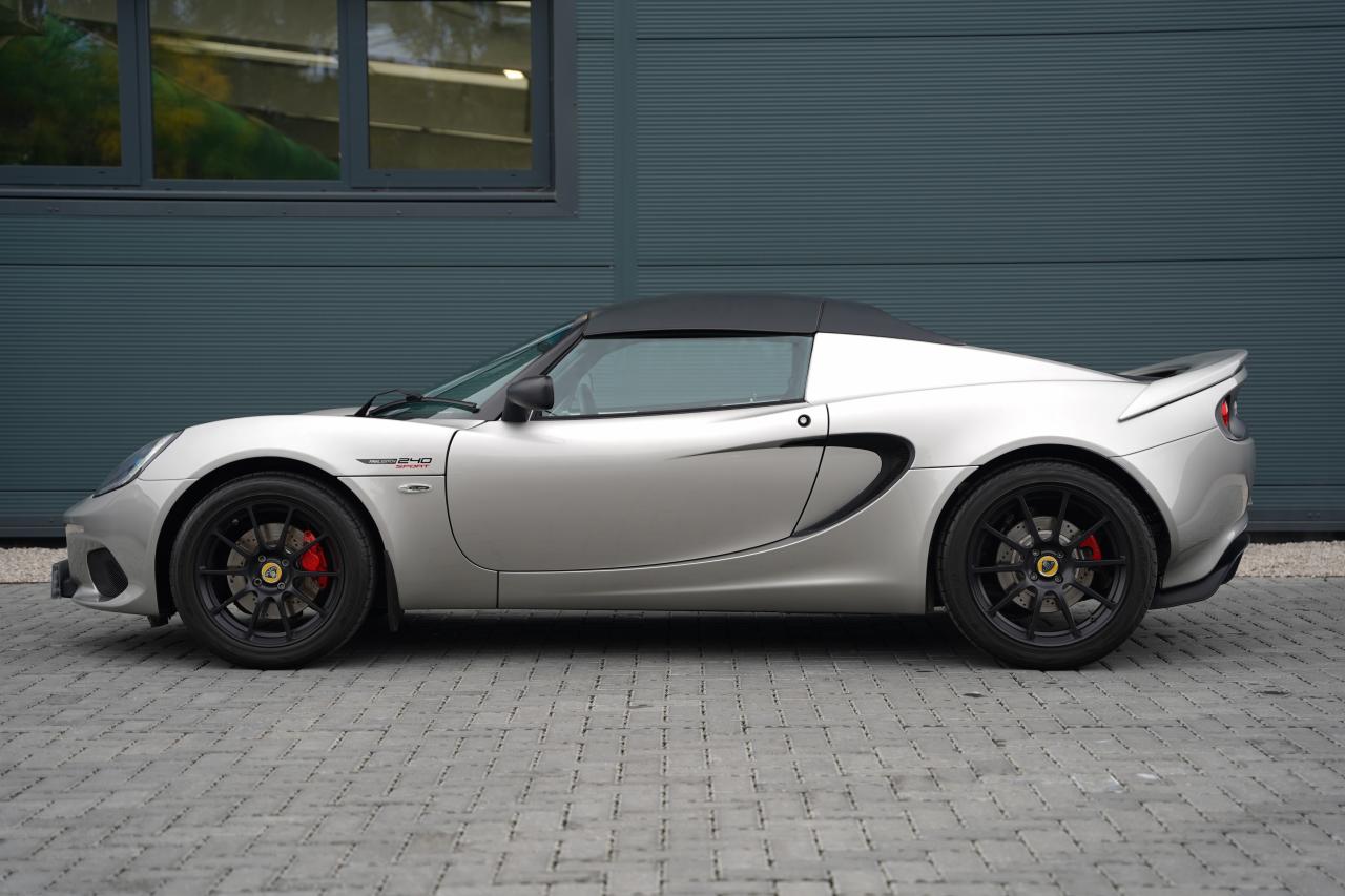 2022 Lotus Elise