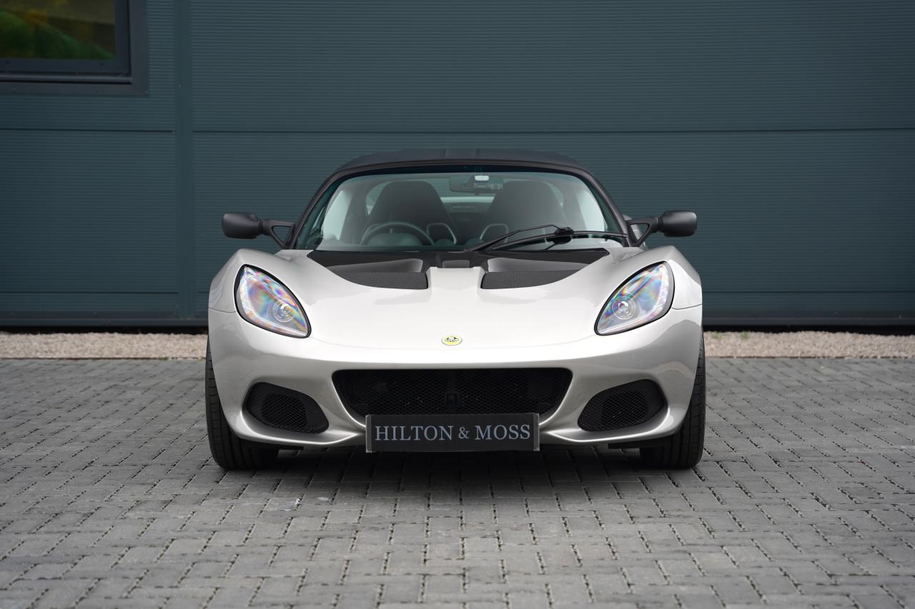 2022 Lotus Elise